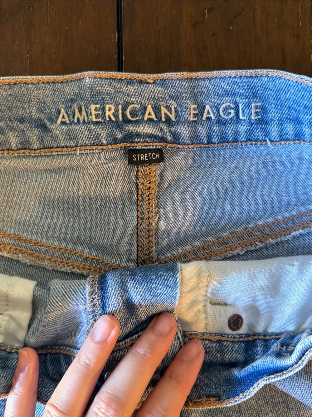American Eagle High Rise Distressed Denim Cutoff Shorts Light Wash Size 8 - Picture 3 of 5